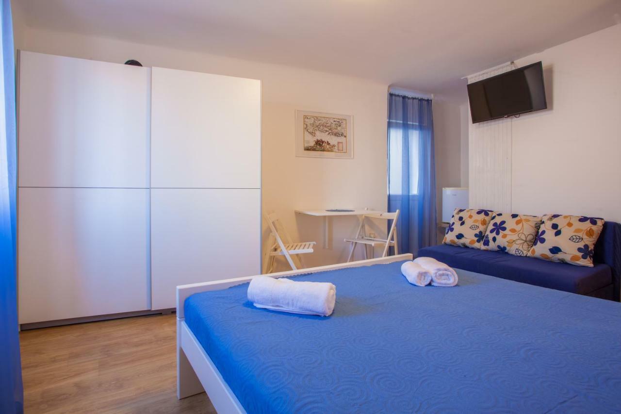 Room M Cres Exteriér fotografie